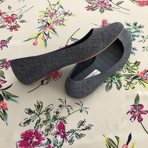 Kelly & Katie black flats.